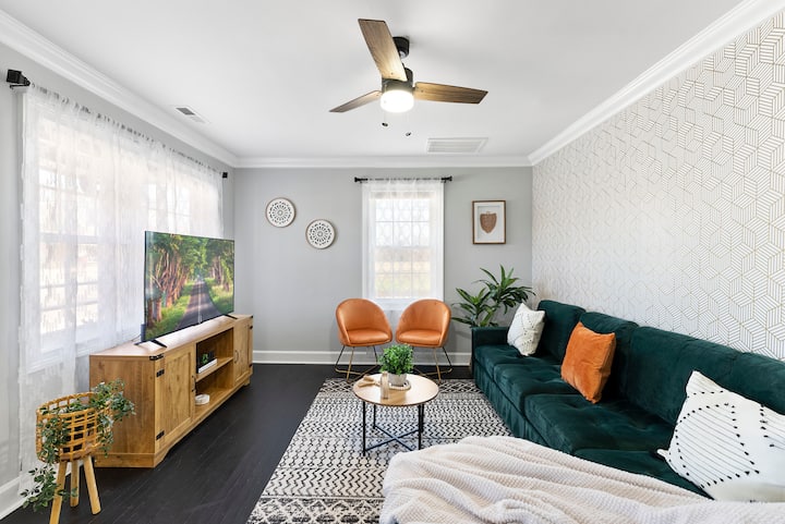 Dreamy Bungalow W/ Fire Pit|game Room|1 Mile To Dt - Raleigh, NC