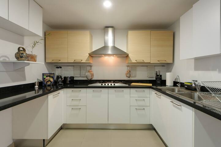 Casa Dumas at Lincoln Park gallery image 4