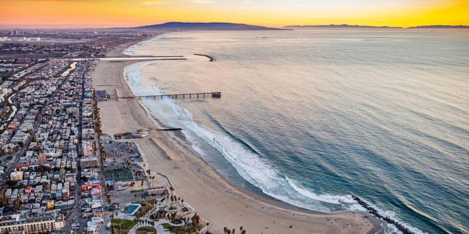 Stunning 3Bedroom Oasis MDR I Venice Beach gallery image 4