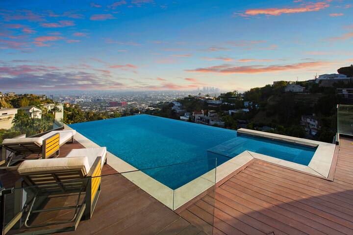 Sunset Plaza Infinity Pool House gallery image 2