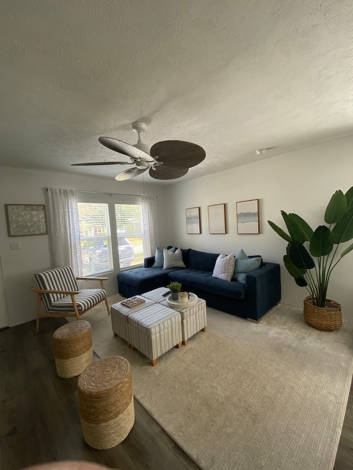 8 min walk to beach 0 pet fee Houses for Rent in Oak Island, North