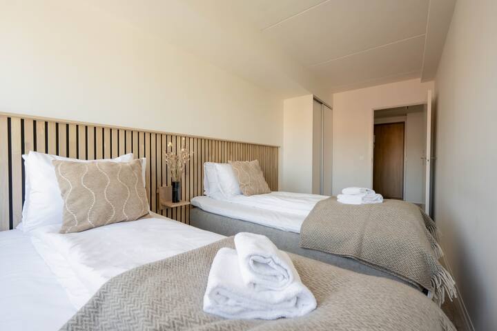 Spacious 2-Bedroom Apartment with Kitchen & Washer gallery image 4