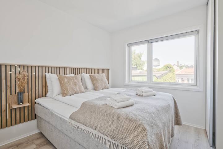 Spacious 2-Bedroom Apartment with Kitchen & Washer gallery image 2