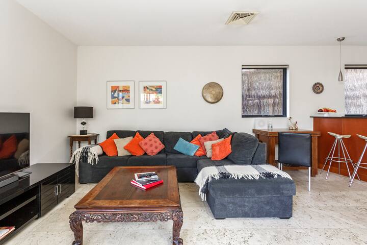 North Freo Chic,executive house + Wifi + NETFLIX