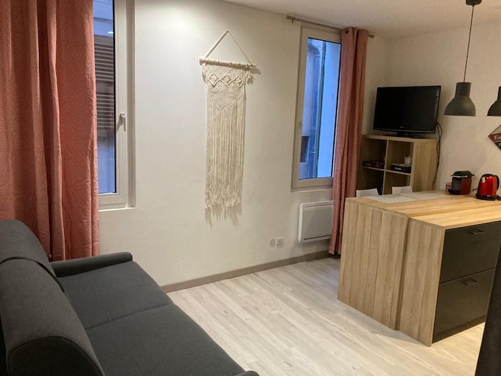 Studio near beaches and ports Apartments for Rent in La Ciotat