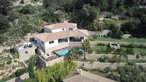 Lumio Panoramic Villa