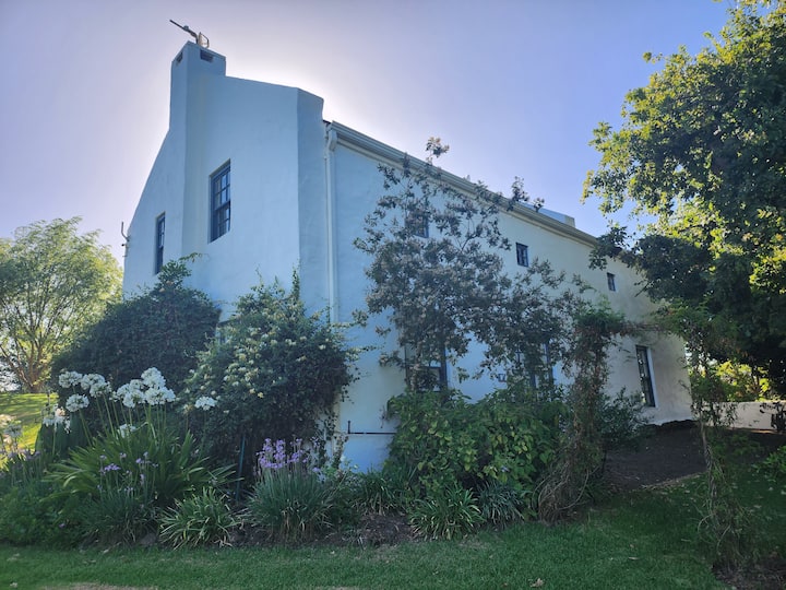 Oude Eik Guest House Guesthouses for Rent in Riversdale, Western Cape
