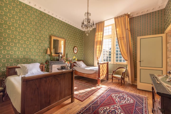 غرفة النوم 2