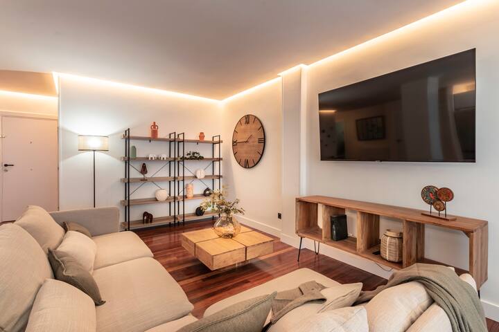 Lovely 4-Bedroom Loft in Bilbao gallery image 2
