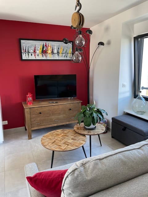 Top Airbnb: 4* Apartment sea view with large terrace in île Tudy