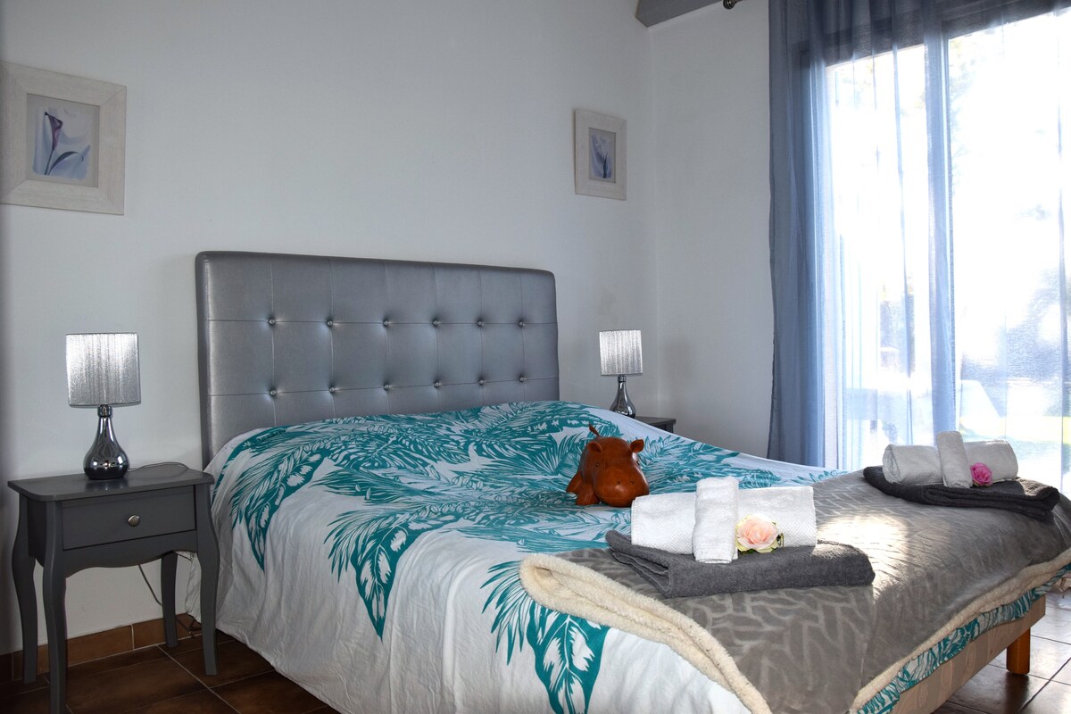 南卧室140厘米床