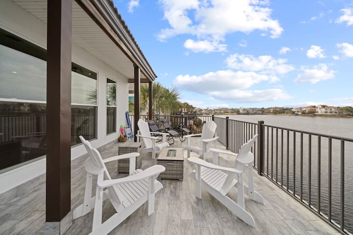 Waterview Villa, Steps to the Sand, King Bed, Pool photo 4