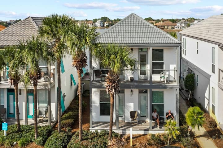 Waterview Villa, Steps to the Sand, King Bed, Pool photo 3