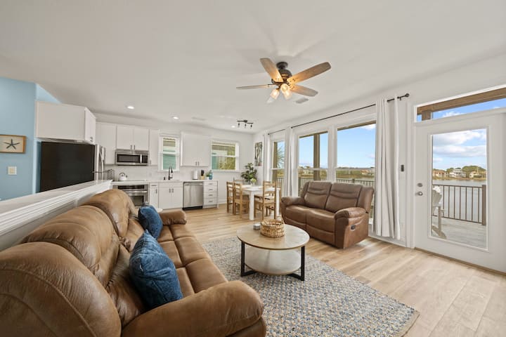 Waterview Villa, Steps to the Sand, King Bed, Pool photo 2