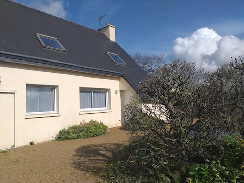 House with enclosed garden in a city of character