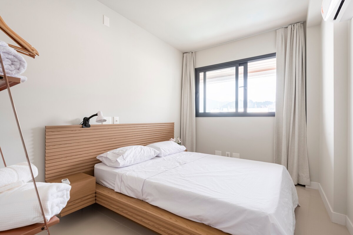 Un altro mercoledì con
un letto matrimoniale
