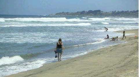 House 2 blocks from Costa Azul beach