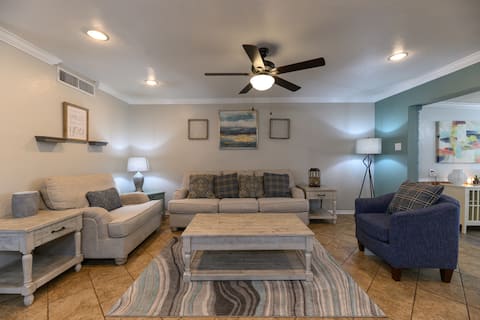 Top Airbnb: Cozy and Spacious Home in Odessa
