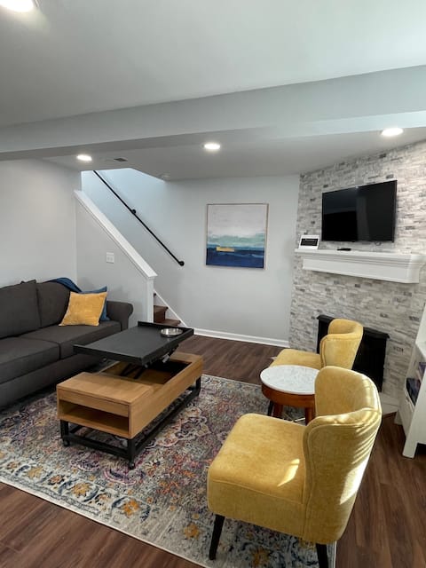 Victorian Home Goes Airbnb!