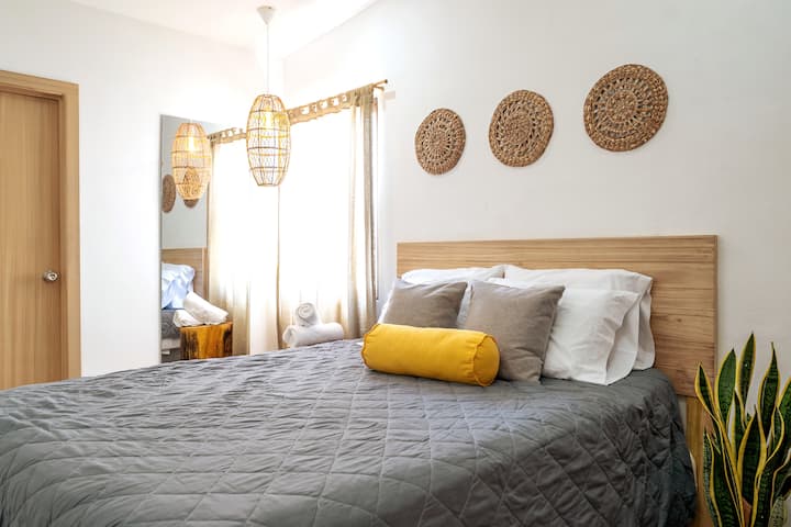 带独立卫生间的主卧