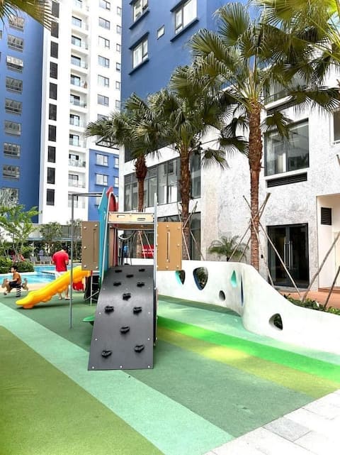 High-end , comfortable apartment