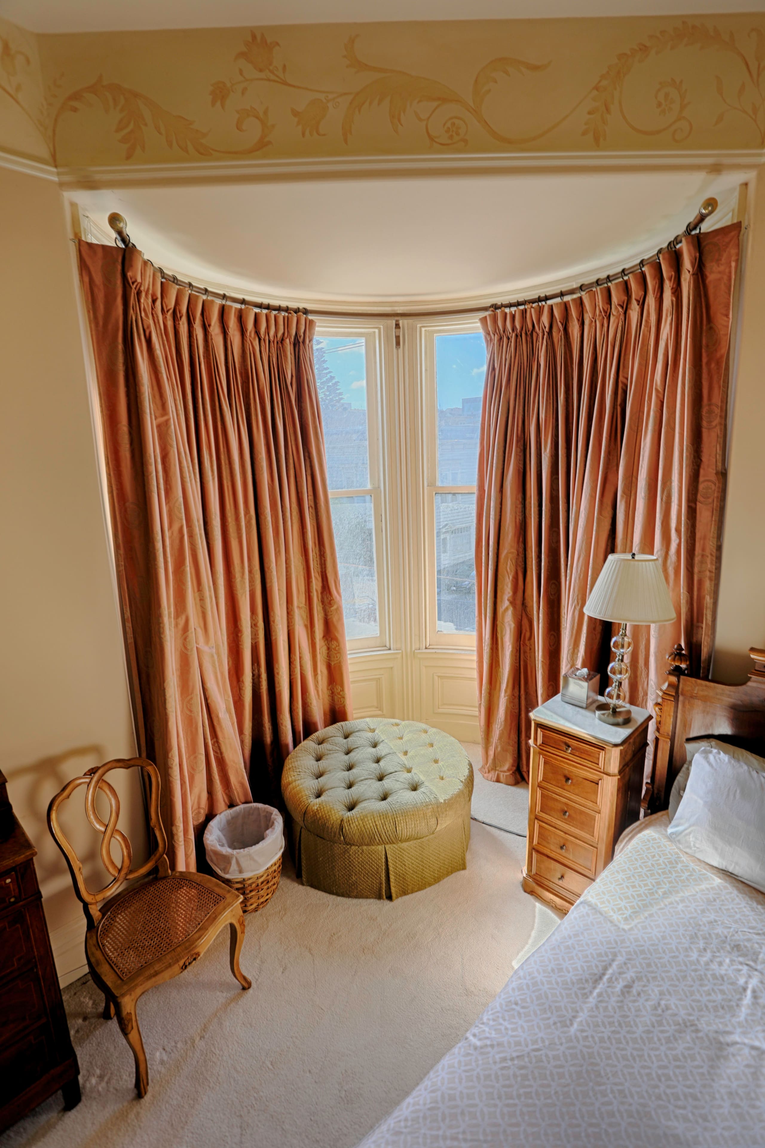 Home in San Francisco · ★4.96 · 6 bedrooms · 8 beds · 4.5 baths - Image 52