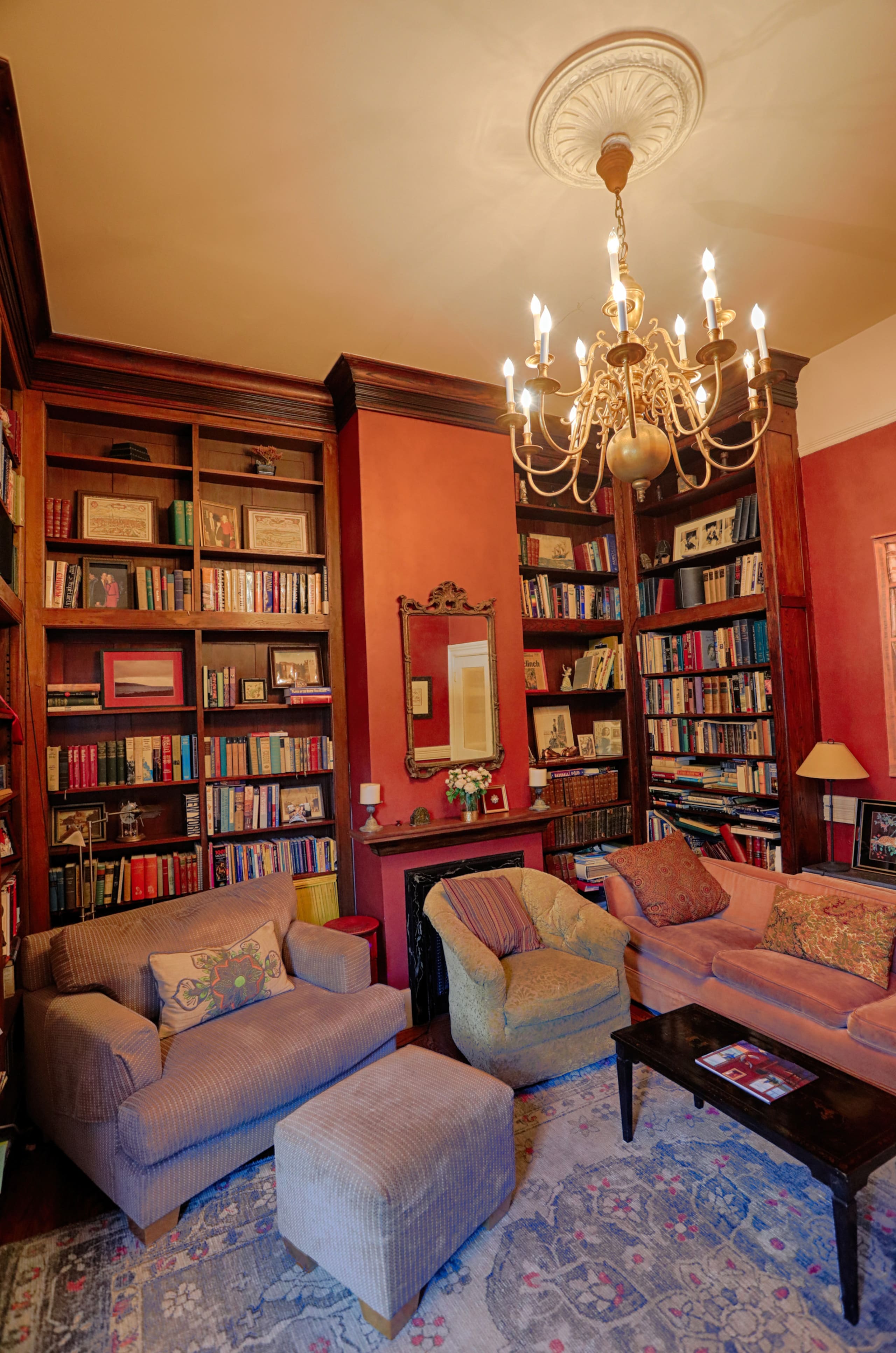 Home in San Francisco · ★4.96 · 6 bedrooms · 8 beds · 4.5 baths - Image 48