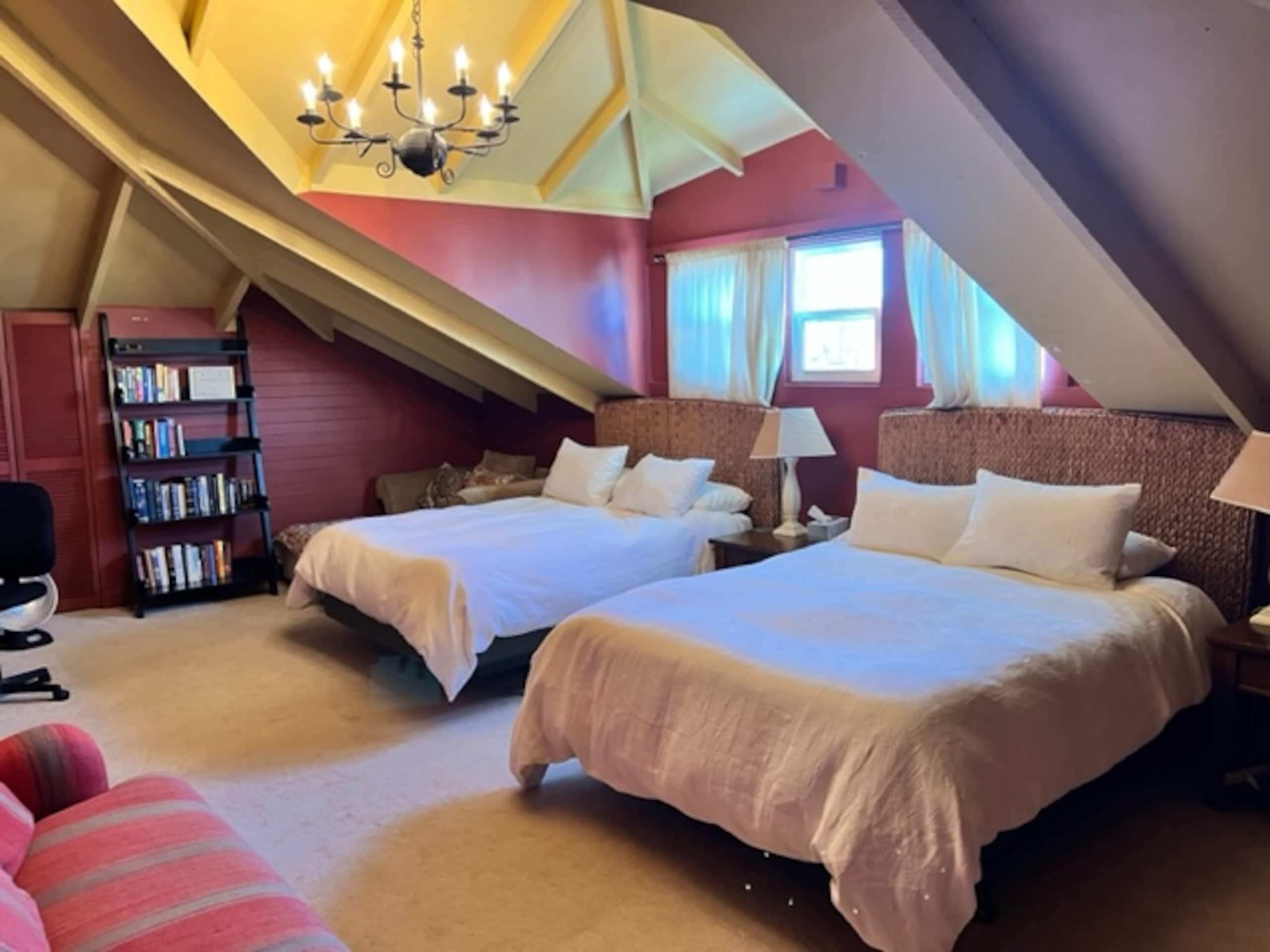 Home in San Francisco · ★4.96 · 6 bedrooms · 8 beds · 4.5 baths - Image 21