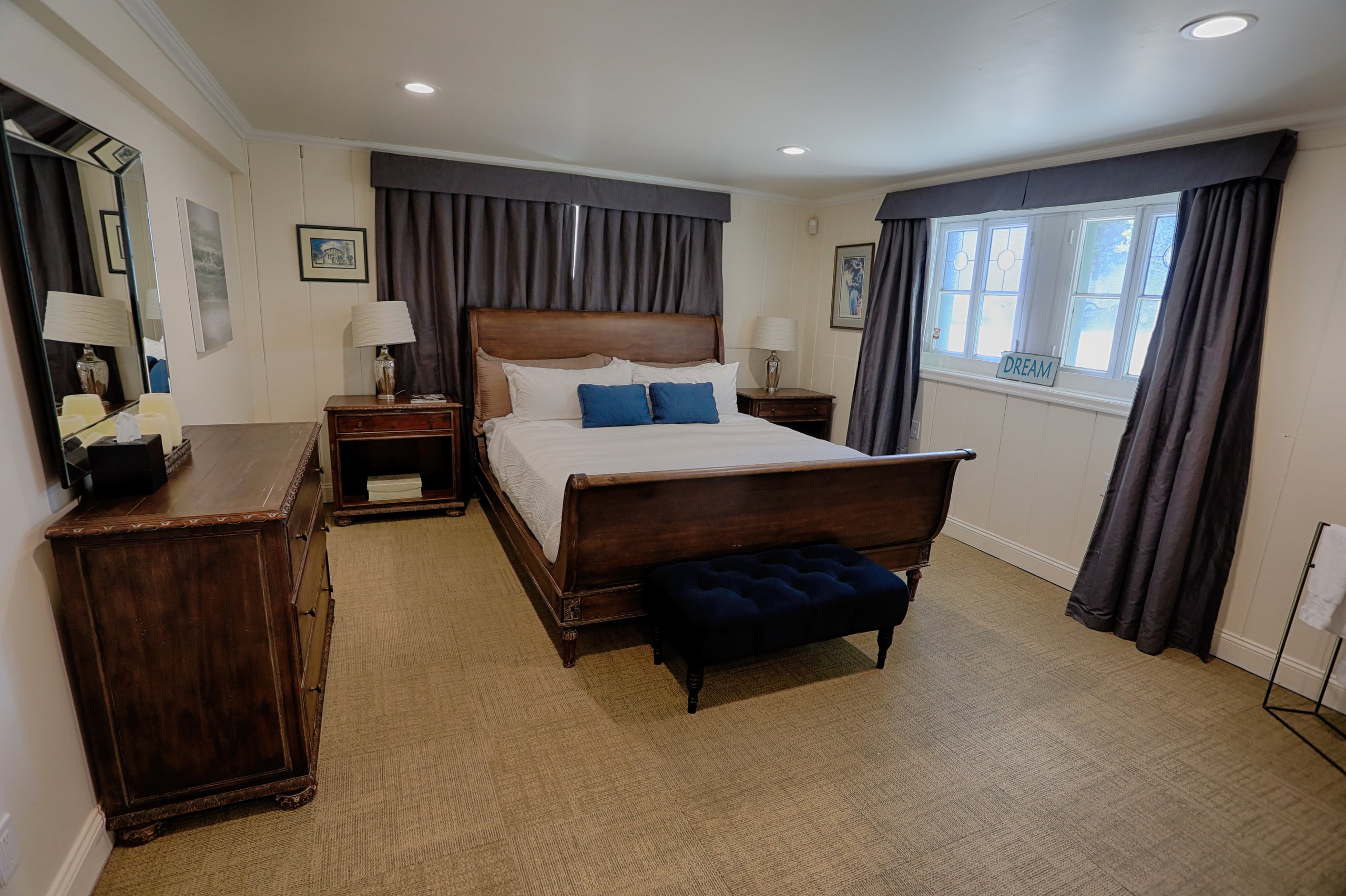 Home in San Francisco · ★4.96 · 6 bedrooms · 8 beds · 4.5 baths - Image 28