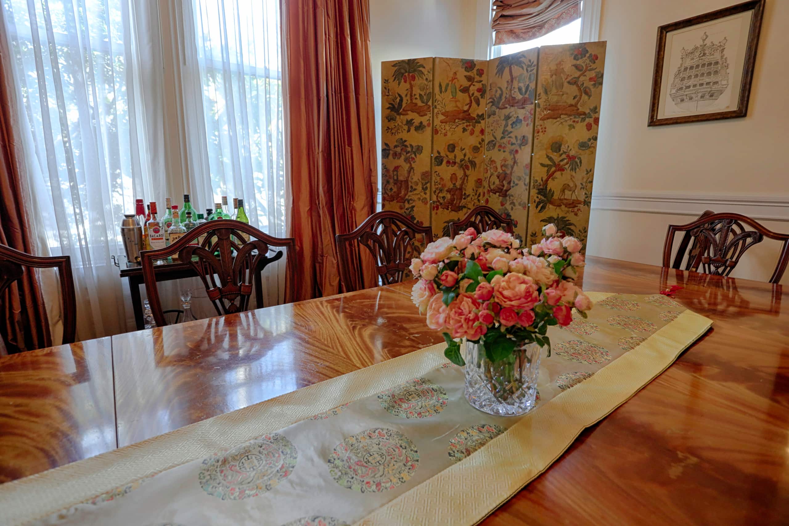 Home in San Francisco · ★4.96 · 6 bedrooms · 8 beds · 4.5 baths - Image 19