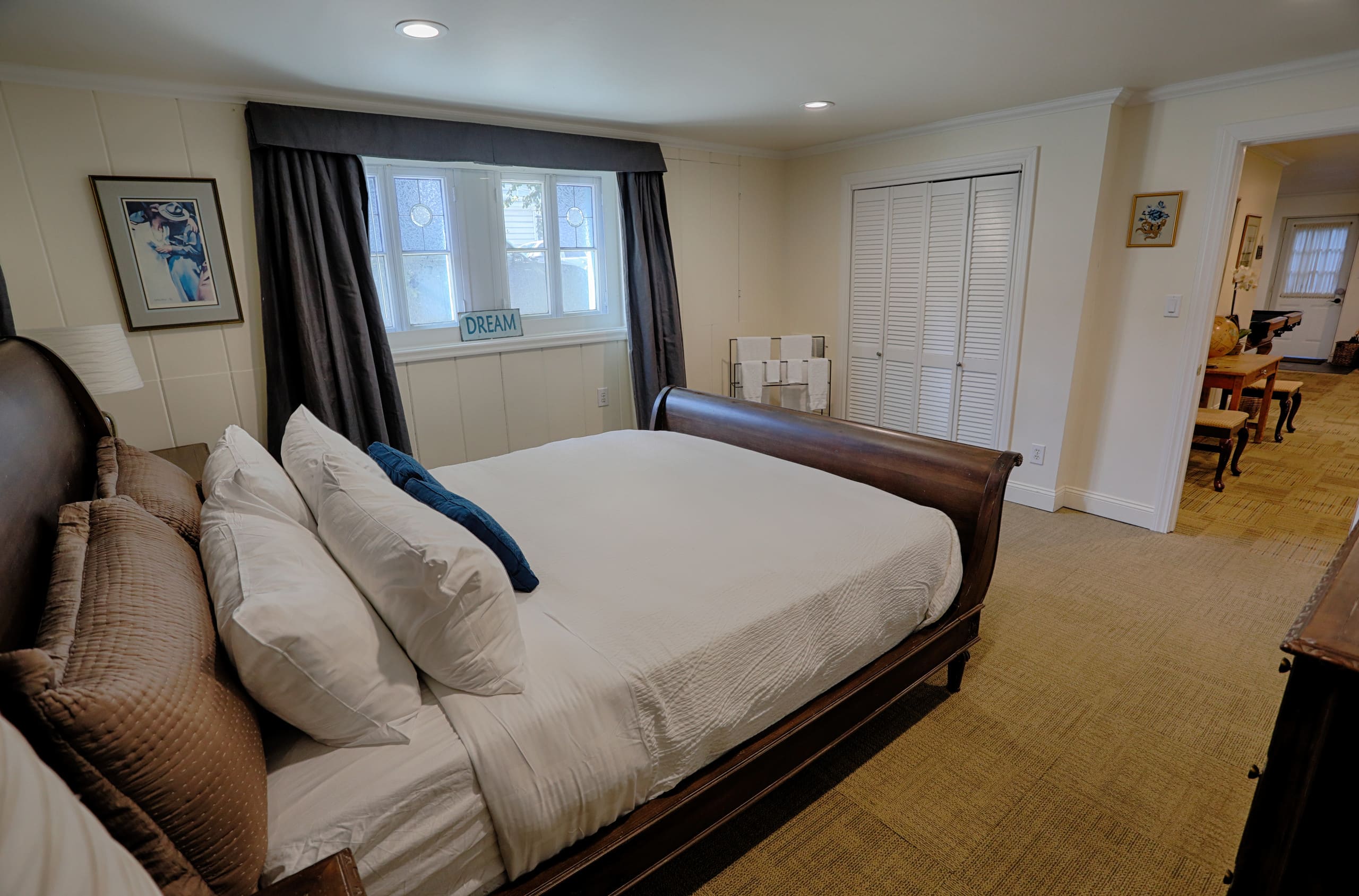 Home in San Francisco · ★4.96 · 6 bedrooms · 8 beds · 4.5 baths - Image 29