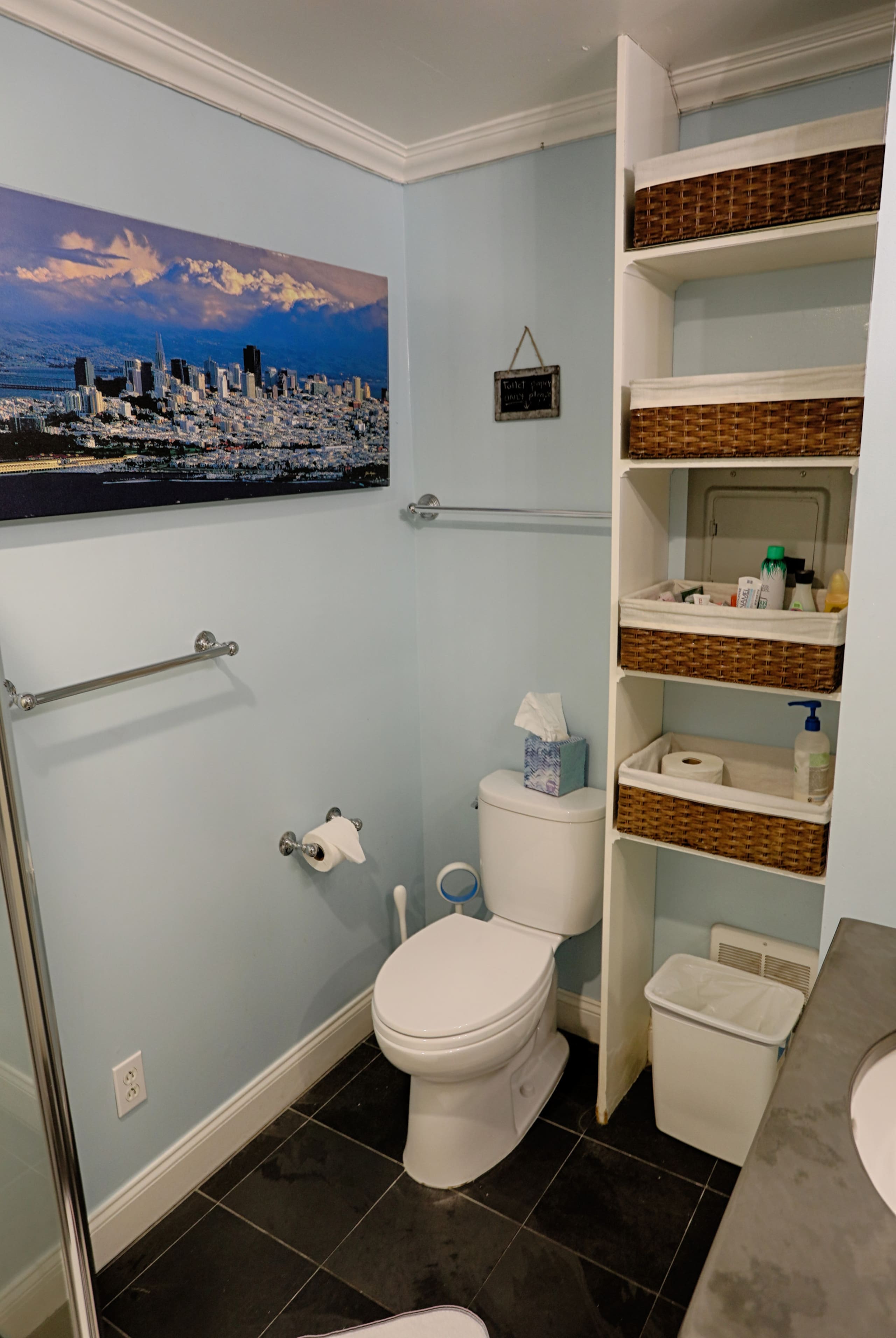 Home in San Francisco · ★4.96 · 6 bedrooms · 8 beds · 4.5 baths - Image 40