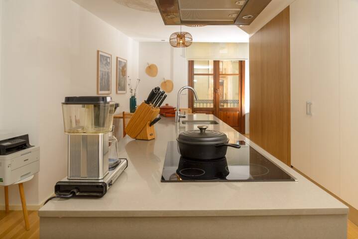 Scandinavian Inspired Apartment | Monthly Rental gallery image 4