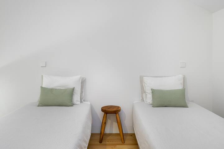 City View Penthouse Luxurious Living in Lisbon gallery image 4