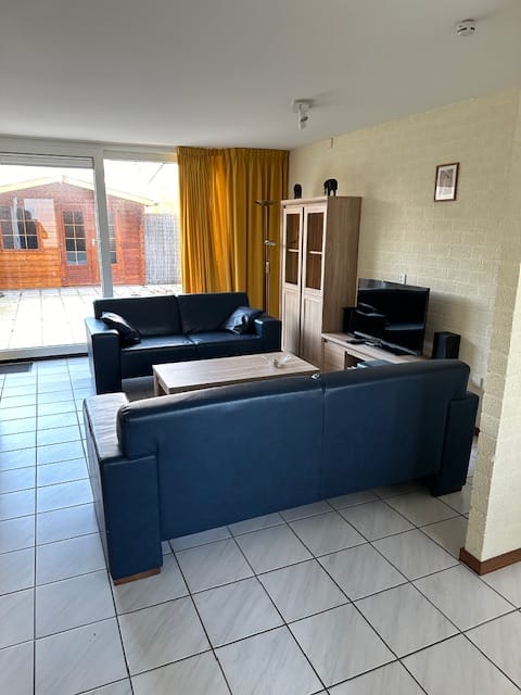 Popular Airbnb listing: holiday home by the sea in Wijk 04 Domburg
