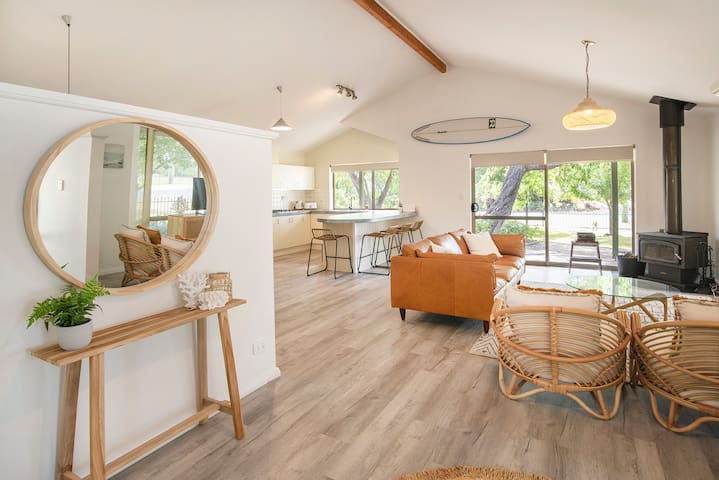 Beachfront Haven, Boat parking