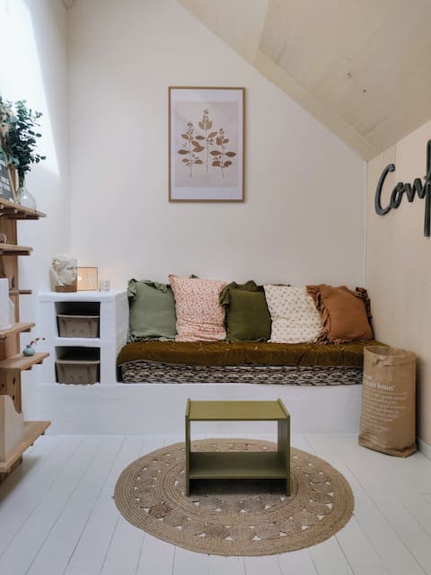 Maison Mandavi Guest Studio in Entre-deux-Mers