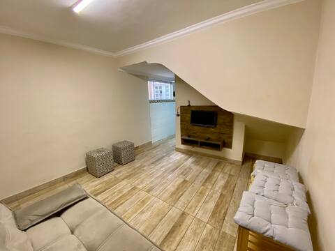 3 qtos 1 suite, on Av, w/ garage, 12 km airport