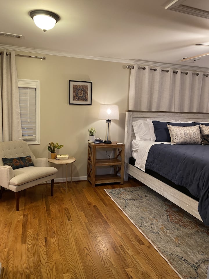 Ისიამოვნეთ ორი მთავარი საძინებლიდან ერთ-ერთით!