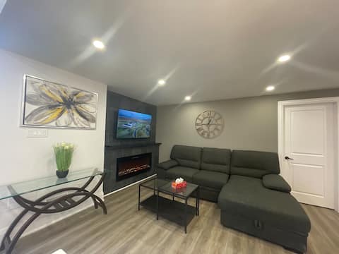 Popular Airbnb listing: Condo Style Basement in Oakville (Walk Up) in Oakville