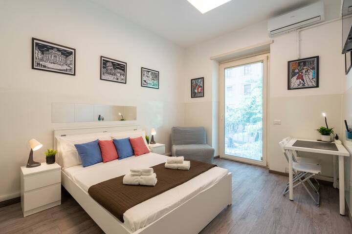 *Vetulonia Street* HomeX12/ 5 rooms – 3 bathroom