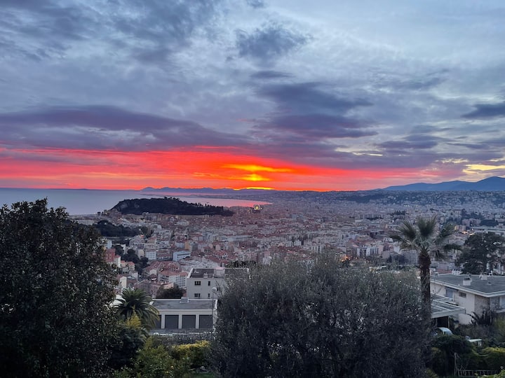 Luxury 2 Bed Apartment With Panoramic Views, Nice - Nice
