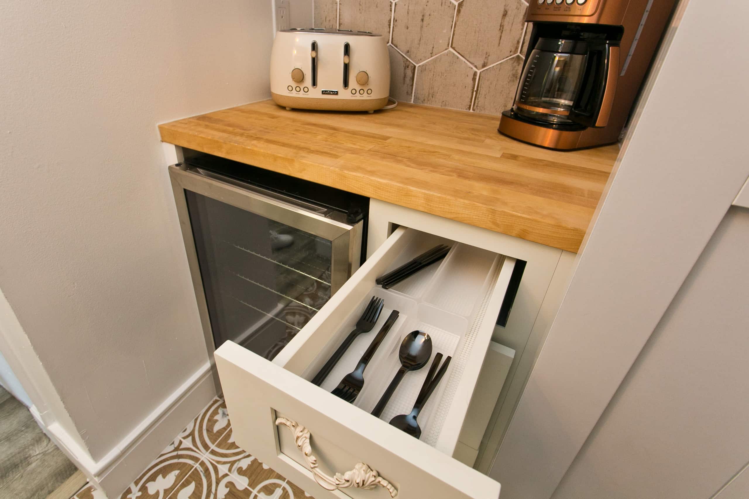 Boho Chic-1/2 Block To Beach - Image 5