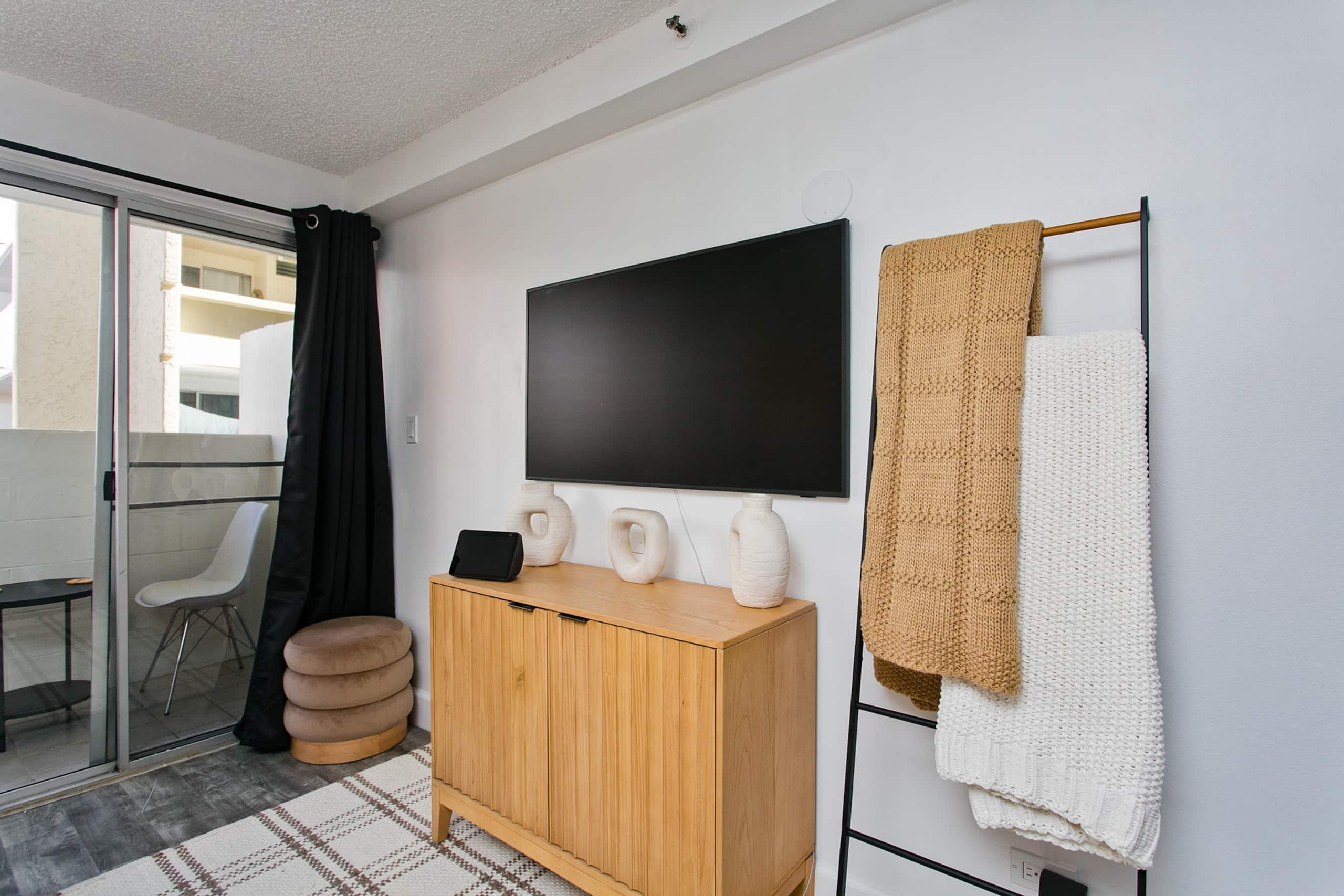 Boho Chic-1/2 Block To Beach - Image 16