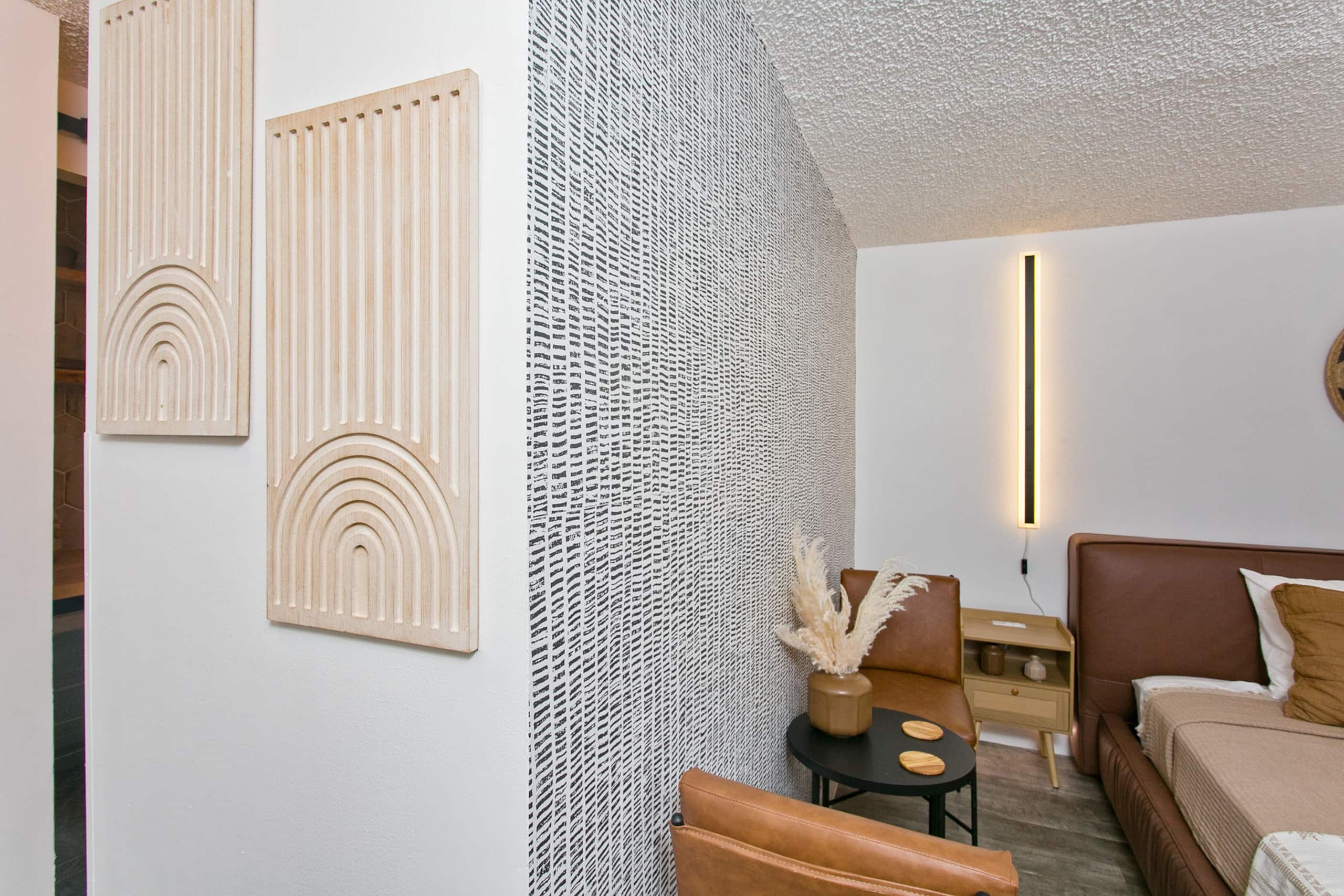 Boho Chic-1/2 Block To Beach - Image 10