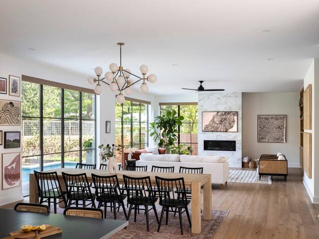 Brand New Contemporary Charmer gallery image 4