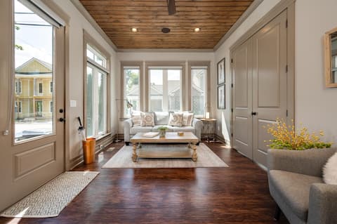 Charming Home Close to Downtown