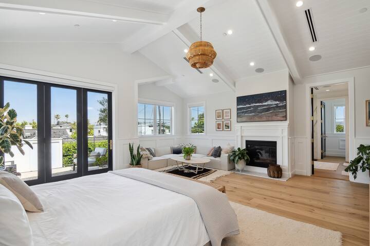 West Hollywood Executive Rental w/Pool, Spa & Gym gallery image 3