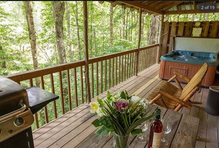 Creekside Cabin W Hot Tub Near Wineries Sleeps 4 Cabins For Rent In Creekside Cabin W Hot Tub Near Wineries Sleeps 4 Cabins For Rent In