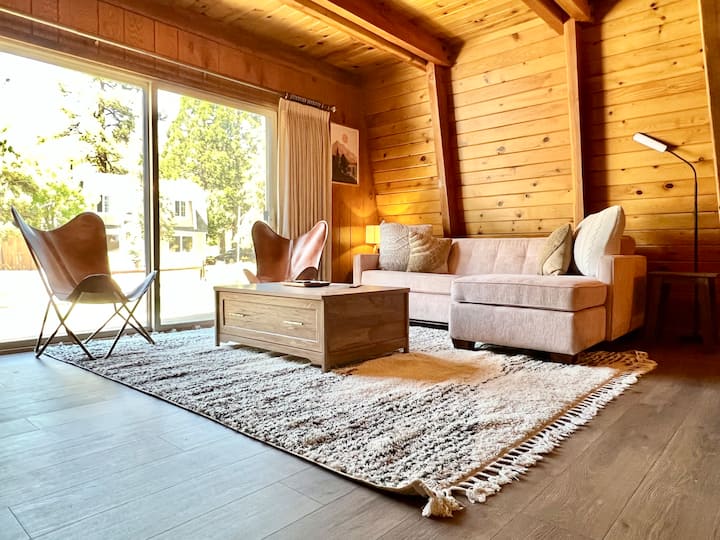 Modern Cabin/bbq/fenced Yard/family & Pup Friendly - Big Bear, CA